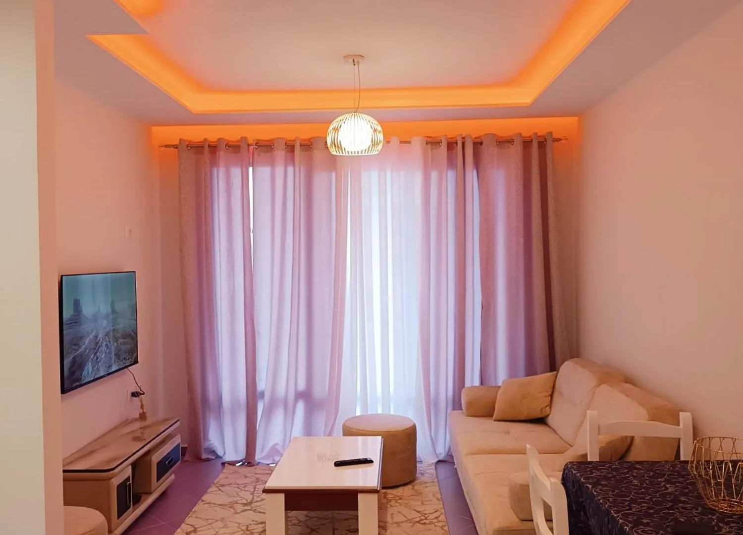The Seashore Apartment Дуррес