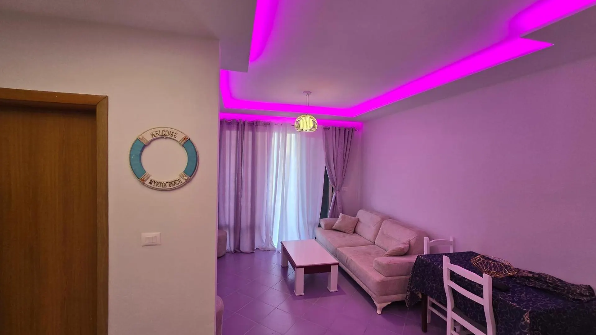 The Seashore Apartment Дуррес