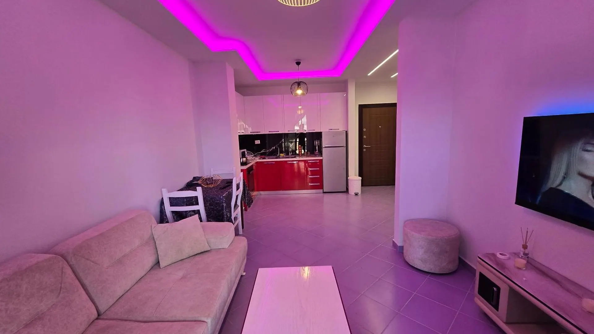 The Seashore Apartment Дуррес Албания